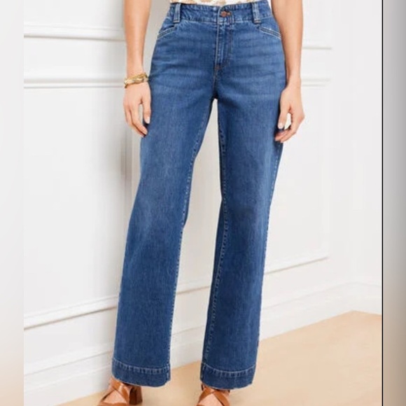 Talbots Signature Flare Classic Fit Jeans Petite Size 4P Medium Wash Denim - Picture 1 of 15